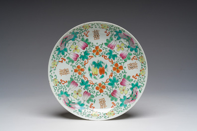 Collection vari&eacute;e en porcelaine de Chine bleu, blanc et famille rose, Qianlong et post&eacute;rieur