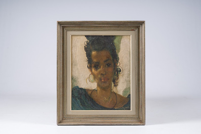 Cl&eacute;ment Serneels (1912-1991): Portrait d'une dame africaine, huile sur toile, dat&eacute; (19)42