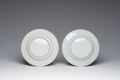 Collection vari&eacute;e en porcelaine de Chine bleu, blanc, famille rose et de style Imari et deux vases en laque rouge, Qianlong et post&eacute;rieur