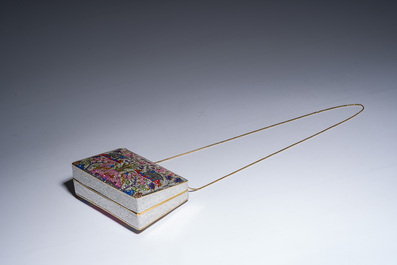 Judith Leiber (1921-2018): Pochette de soir&eacute;e orn&eacute;e de cristaux Swarovski &agrave; d&eacute;cor d'&eacute;l&eacute;phants, vers 2000