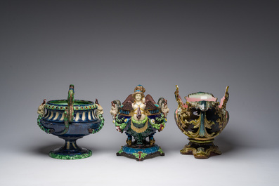 Trois diverses jardini&egrave;res en majolique polychrome, e.a. Boh&egrave;me et Allemagne, 19&egrave;me/20&egrave;me si&egrave;cle.