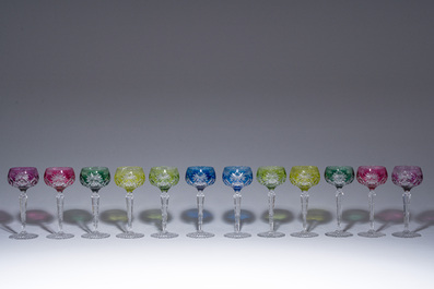 Twelve partly coloured overlay crystal cut glasses, model 'Munster', Val Saint Lambert, 20th C.