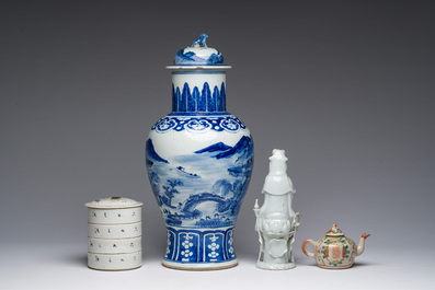 Collection vari&eacute;e en porcelaine de Chine bleu, blanc, famille rose et qianjiang cai, Qianlong et post&eacute;rieur