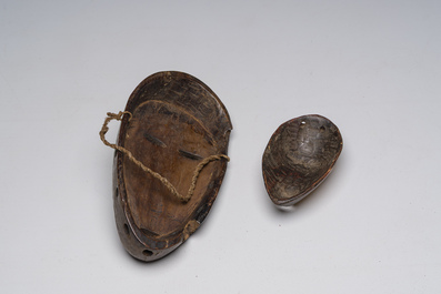 Collection vari&eacute;e de masques et de sculptures africaines, origines diverses, 20&egrave;me si&egrave;cle