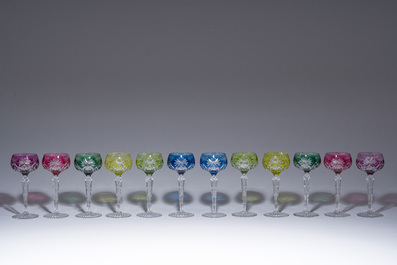 Twelve partly coloured overlay crystal cut glasses, model 'Munster', Val Saint Lambert, 20th C.