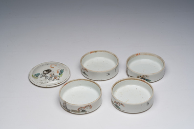 Collection vari&eacute;e en porcelaine de Chine bleu, blanc, famille rose et qianjiang cai, Qianlong et post&eacute;rieur