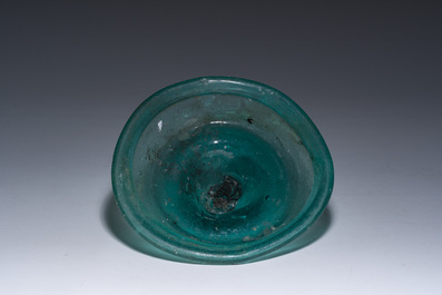 Lampe &agrave; huile en verre byzantin, probablement 5&egrave;me/10&egrave;me si&egrave;cle