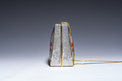 Judith Leiber (1921-2018): Pochette de soir&eacute;e orn&eacute;e de cristaux Swarovski &agrave; d&eacute;cor d'&eacute;l&eacute;phants, vers 2000