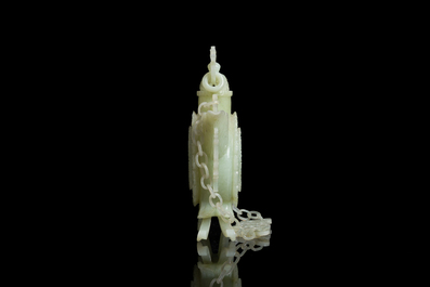 Br&ucirc;le-parfum en jade sur socle en bois, Chine, R&eacute;publique, 20&egrave;me si&egrave;cle