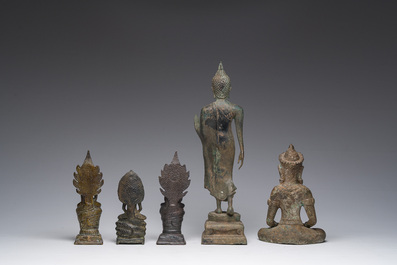 Six figures en bronze de Bouddha et une aur&eacute;ole de type Prahbavali, Asie du Sud-Est et Inde, 19&egrave;me/20&egrave;me si&egrave;cle