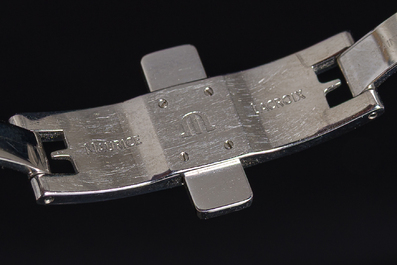 Montre-bracelet Maurice Lacroix en acier inoxydable et verre saphir, Suisse, 21&egrave;me si&egrave;cle