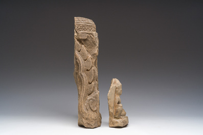 Deux statuettes en gr&egrave;s jaune repr&eacute;sentant un prince assis, Cambodge, &eacute;poque Angkor et Jayavarman VII, 10&egrave;me-13&egrave;me si&egrave;cle