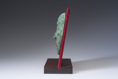 Masque fun&eacute;raire en bronze, Chine, probablement Liao