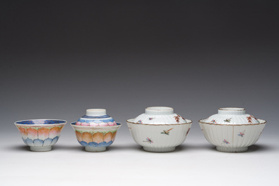 Deux paires de bols couverts sur pied en porcelaine de Chine famille rose &agrave; d&eacute;cor floral et d'oiseaux parmi des branches fleuries, 19&egrave;me si&egrave;cle