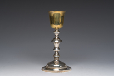 Calice en argent partiellement dor&eacute; de style baroque, poin&ccedil;on d'orf&egrave;vre Alexandre Thierry, France, 19&egrave;me si&egrave;cle