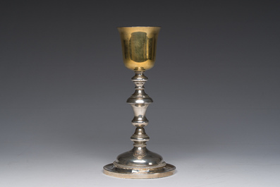 Calice en argent partiellement dor&eacute; de style baroque, poin&ccedil;on d'orf&egrave;vre Alexandre Thierry, France, 19&egrave;me si&egrave;cle