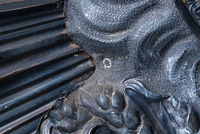 Ostensoir en argent partiellement dor&eacute; surmont&eacute; d'une couronne en m&eacute;tal dor&eacute;, poin&ccedil;on du ma&icirc;tre Pierre-Henry Favier, 950/000, France, 19&egrave;me si&egrave;cle