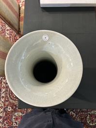 Important vase en porcelaine de Chine &agrave; &eacute;mail flamb&eacute;, 19&egrave;me/20&egrave;me si&egrave;cle