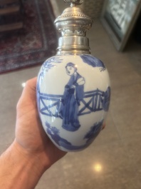 Bo&icirc;te &agrave; th&eacute; en porcelaine de Chine bleu et blanc &agrave; monture en argent hollandais, Kangxi