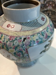 Een paar Chinese famille rose dekselvazen met geanimeerde sc&egrave;nes met onsterfelijken, vrouwen en kinderen, 19de eeuw