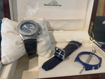 An Ikepod Megapode chronograph titanium and sapphire glass wristwatch designed by Marc Newson, ed. 257/9999, ca. 2000