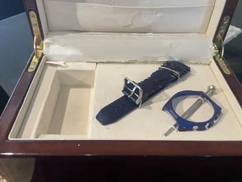 An Ikepod Megapode chronograph titanium and sapphire glass wristwatch designed by Marc Newson, ed. 257/9999, ca. 2000