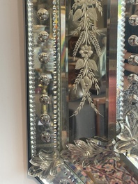 Een achthoekige Venetiaanse spiegel in deels geslepen en ge&euml;tst glas met floraal decor, Itali&euml;, 20ste eeuw