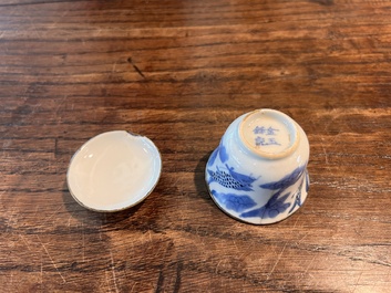 Een diverse collectie porselein en steengoed, China, Vietnam en Thailand, 16de/20ste eeuw