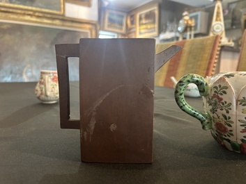 Sept th&eacute;i&egrave;res en porcelaine de Chine bleu, blanc, famille rose, verte et en gr&egrave;s de Yixing, Kangxi et post&eacute;rieur