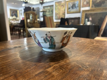 Bol en porcelaine de Chine famille rose &agrave; d&eacute;cor d'immortels, marque et &eacute;poque de Tongzhi