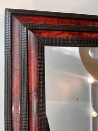 Een Vlaamse rechthoekige spiegel in schildpadfineer en ge&euml;boniseerd hout, 17de eeuw