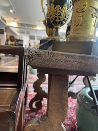 Table en noyer aux raccords en fer forg&eacute;, Espagne, 18&egrave;me si&egrave;cle