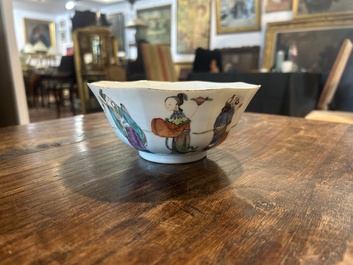 Bol en porcelaine de Chine famille rose &agrave; d&eacute;cor d'immortels, marque et &eacute;poque de Tongzhi