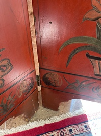 Paravent &agrave; 4 panneaux en laque polychrome, Chine, 19&egrave;me/20&egrave;me si&egrave;cle