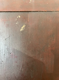 Deux panneaux en bois laqu&eacute; et dor&eacute; &agrave; d&eacute;cor figuratif, dont l'un est sign&eacute;, Chine, 19&egrave;me/20&egrave;me si&egrave;cle