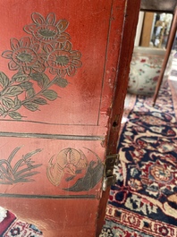 Paravent &agrave; 4 panneaux en laque polychrome, Chine, 19&egrave;me/20&egrave;me si&egrave;cle