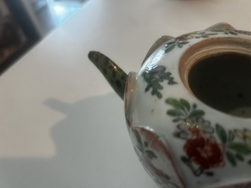 Sept th&eacute;i&egrave;res en porcelaine de Chine bleu, blanc, famille rose, verte et en gr&egrave;s de Yixing, Kangxi et post&eacute;rieur