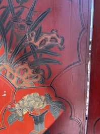 Paravent &agrave; 4 panneaux en laque polychrome, Chine, 19&egrave;me/20&egrave;me si&egrave;cle