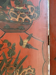 Paravent &agrave; 4 panneaux en laque polychrome, Chine, 19&egrave;me/20&egrave;me si&egrave;cle