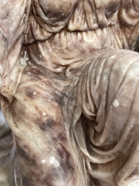 Georges Van der Straeten (1856-1928): Buste de dame, bronze &agrave; patine brune &amp; Reinhold B&ouml;ltzig (1863-1939): 'Fruchtsammlerin', alb&acirc;tre
