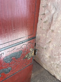 Paravent &agrave; 4 panneaux en laque polychrome, Chine, 19&egrave;me/20&egrave;me si&egrave;cle