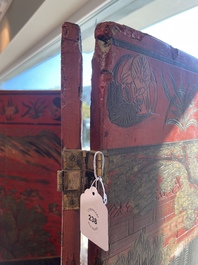 Paravent &agrave; 4 panneaux en laque polychrome, Chine, 19&egrave;me/20&egrave;me si&egrave;cle