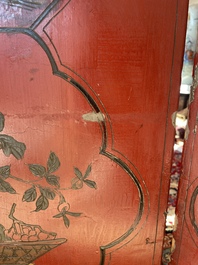 Paravent &agrave; 4 panneaux en laque polychrome, Chine, 19&egrave;me/20&egrave;me si&egrave;cle