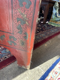 Paravent &agrave; 4 panneaux en laque polychrome, Chine, 19&egrave;me/20&egrave;me si&egrave;cle