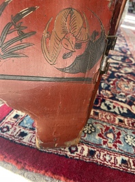 Paravent &agrave; 4 panneaux en laque polychrome, Chine, 19&egrave;me/20&egrave;me si&egrave;cle