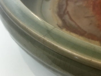 Br&ucirc;le-parfum tripode en porcelaine de Chine c&eacute;ladon de Longquan, Ming