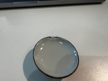 Een diverse collectie porselein en steengoed, China, Vietnam en Thailand, 16de/20ste eeuw