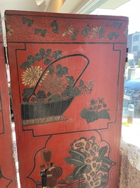 Paravent &agrave; 4 panneaux en laque polychrome, Chine, 19&egrave;me/20&egrave;me si&egrave;cle