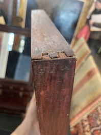 Coffre de toilette en bois aux montures en laiton dor&eacute;, Chine, 19&egrave;me si&egrave;cle