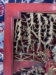 Deux panneaux en bois laqu&eacute; et dor&eacute; &agrave; d&eacute;cor figuratif, dont l'un est sign&eacute;, Chine, 19&egrave;me/20&egrave;me si&egrave;cle